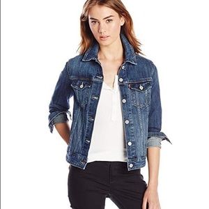 Levi’s women’s jean jacket